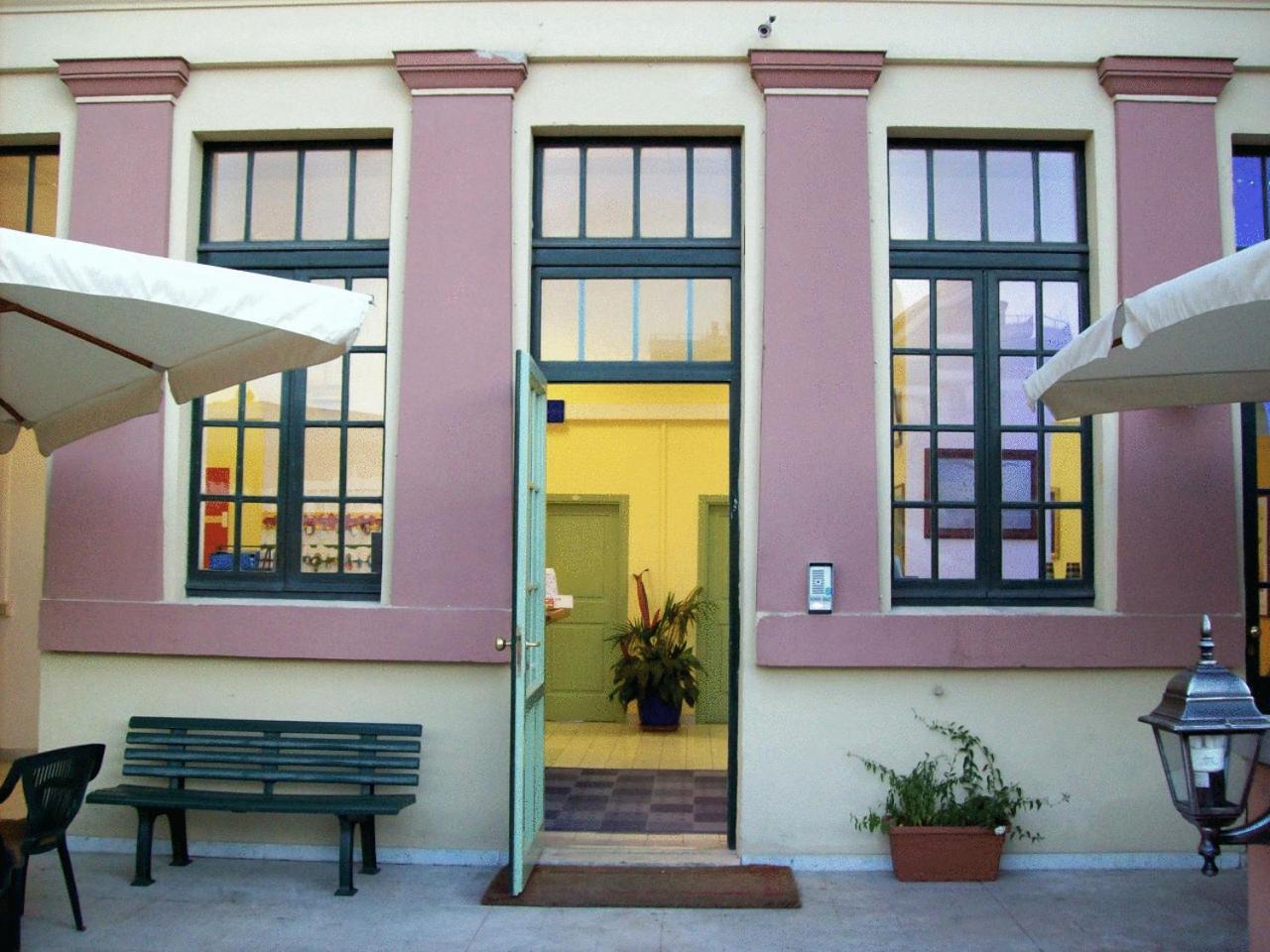 Litus Roma Hostel Lido di Ostia Eksteriør billede Entrance to the museum