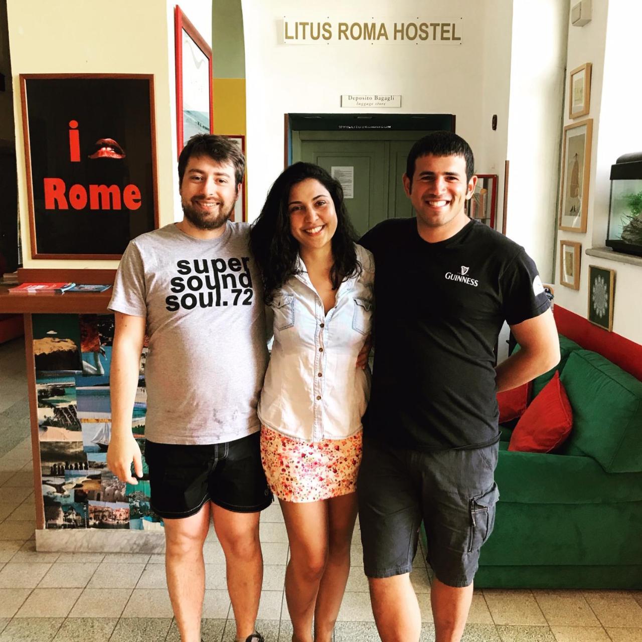 Litus Roma Hostel Lido di Ostia Eksteriør billede The team of the Guinness World Records office in Rome